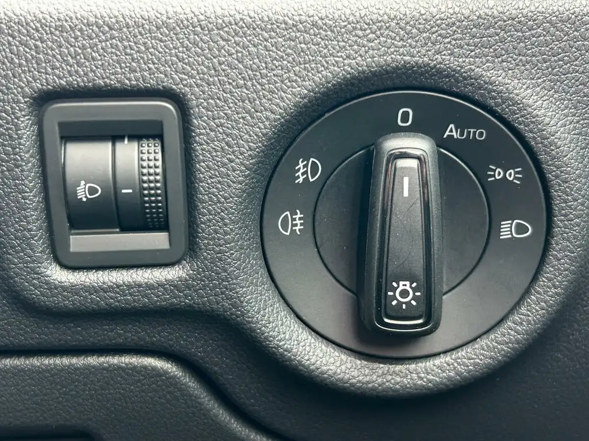 2022-skoda-fabia-10-tsi-se-comfort-109ps-big-24