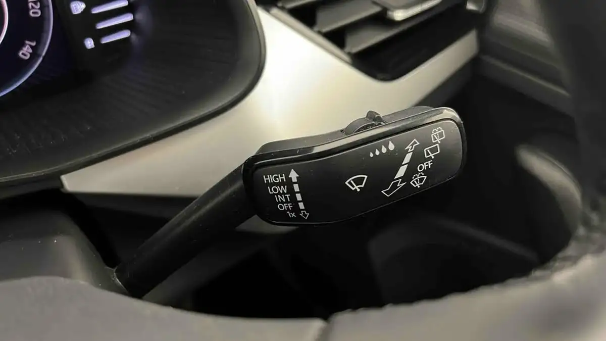 2020-skoda-kamiq-15-tsi-se-l-hatchback-big-36