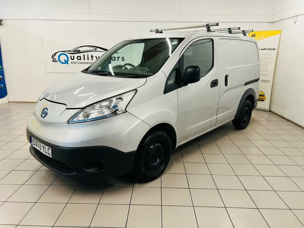 2019-nissan-env200-e-acenta-panel-van-auto-big-5