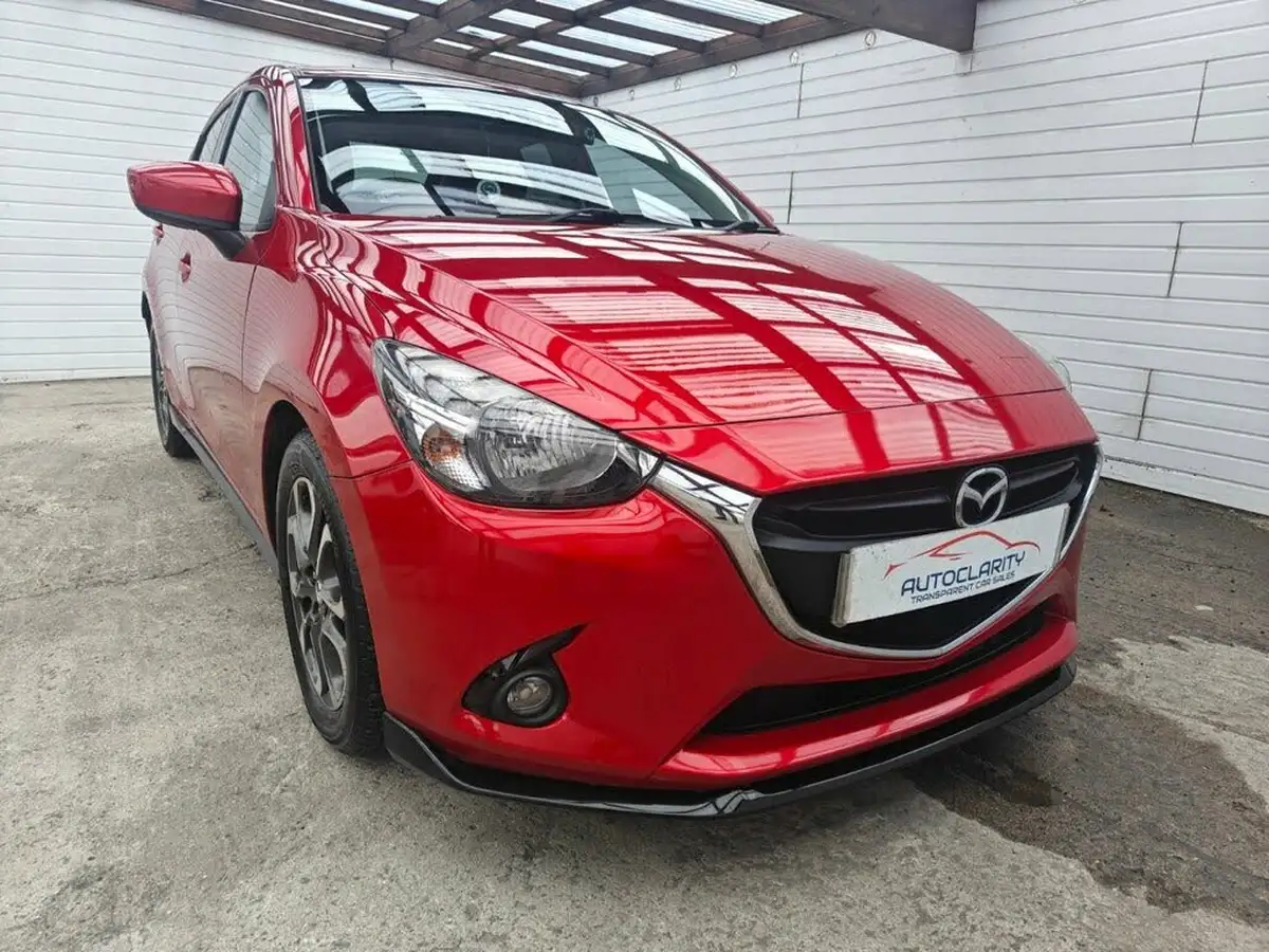 2015-mazda-mazda2-15-sport-black-big-5