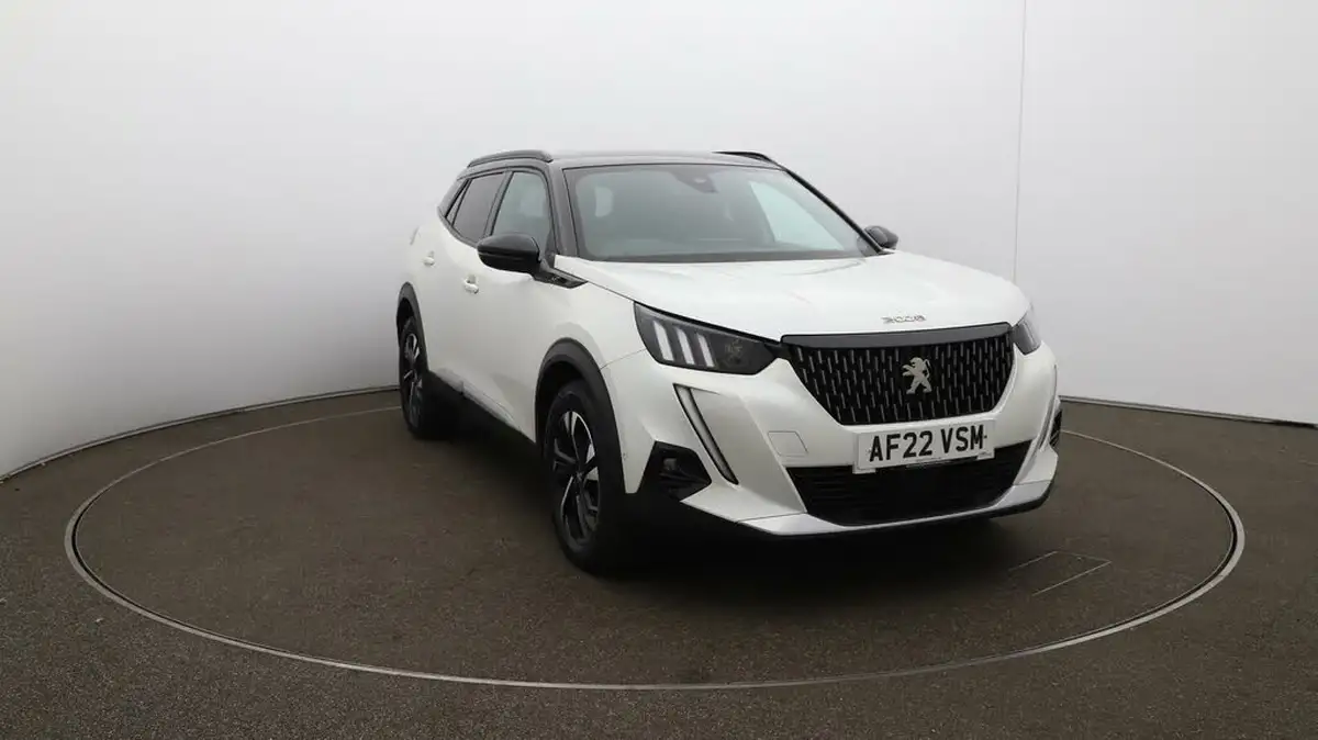2022-peugeot-2008-suv-12-puretech-gt-big-32