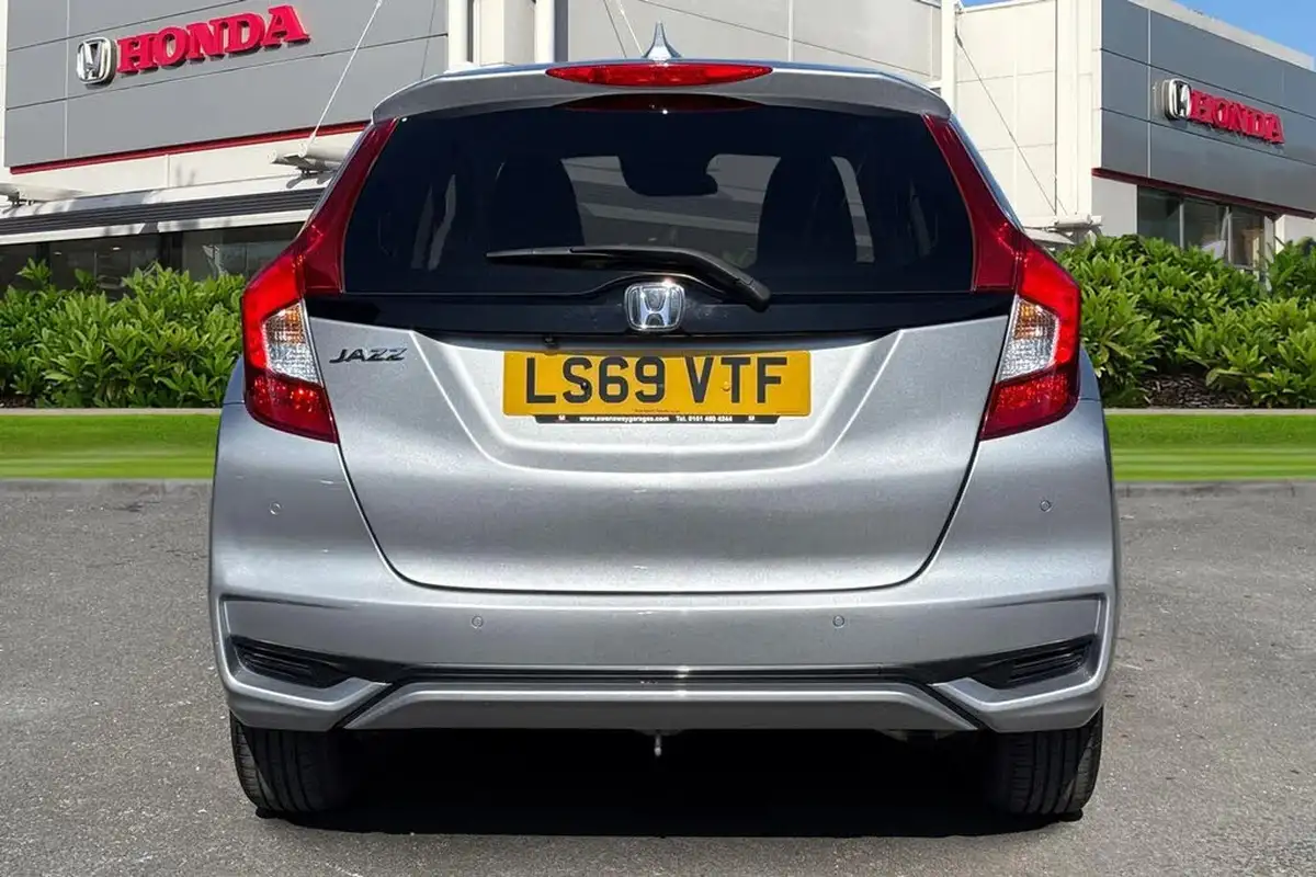 2019-honda-jazz-13-i-vtec-ex-cvt-big-5