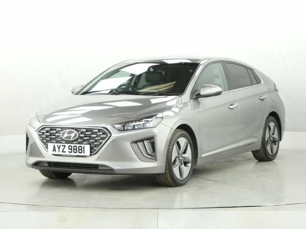 2021-hyundai-ioniq-16-gdi-premium-se-hybrid-big-3