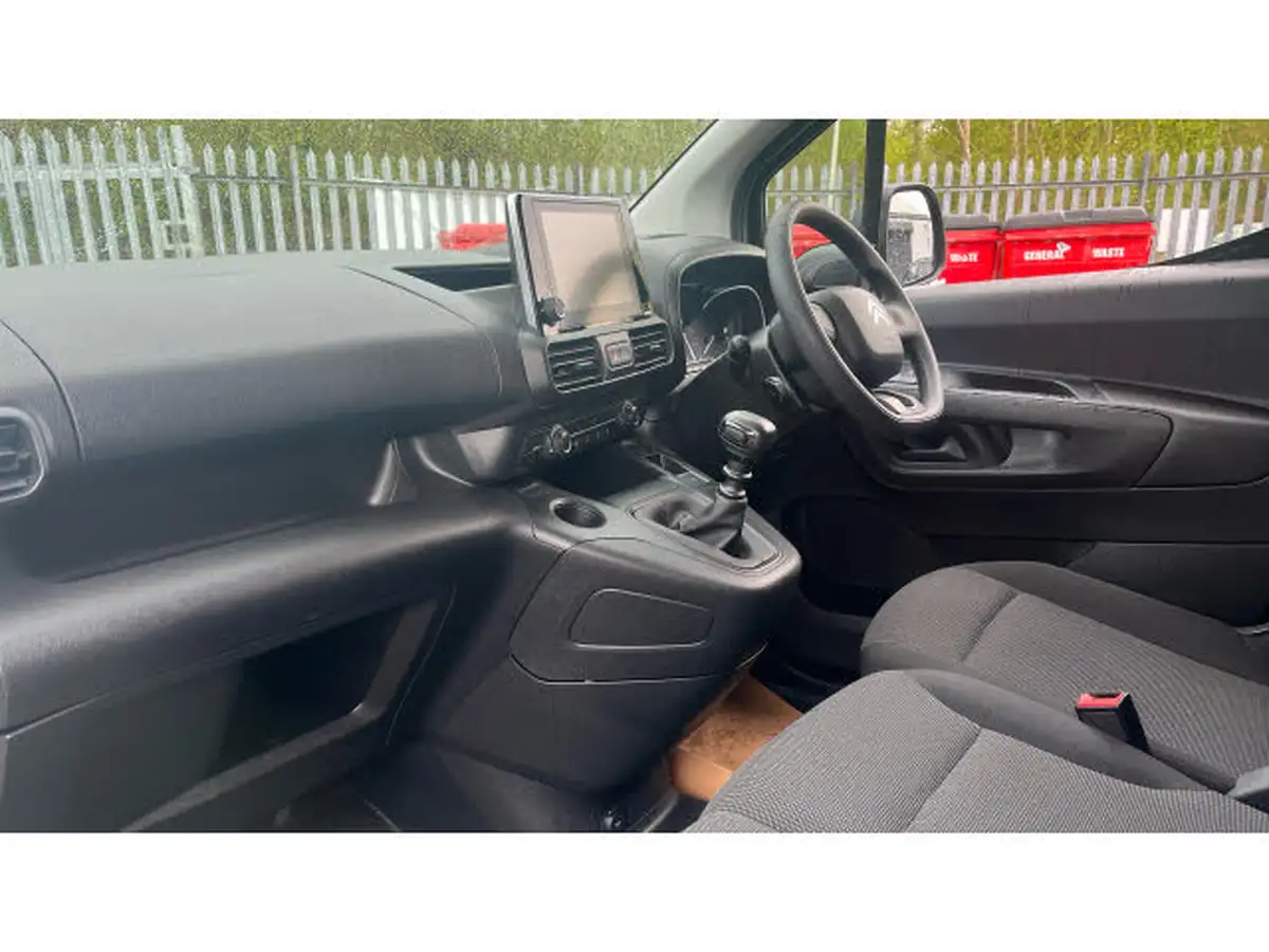 2024-citroen-berlingo-15-bluehdi-1000-enterprise-edition-100pseu6d-big-8