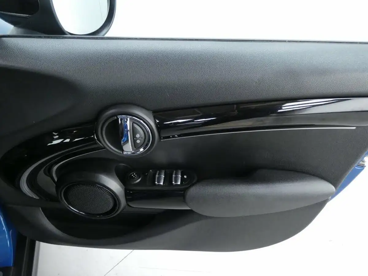 2021-mini-cooper-15-cooper-classic-hatchback-5d-auto-big-20