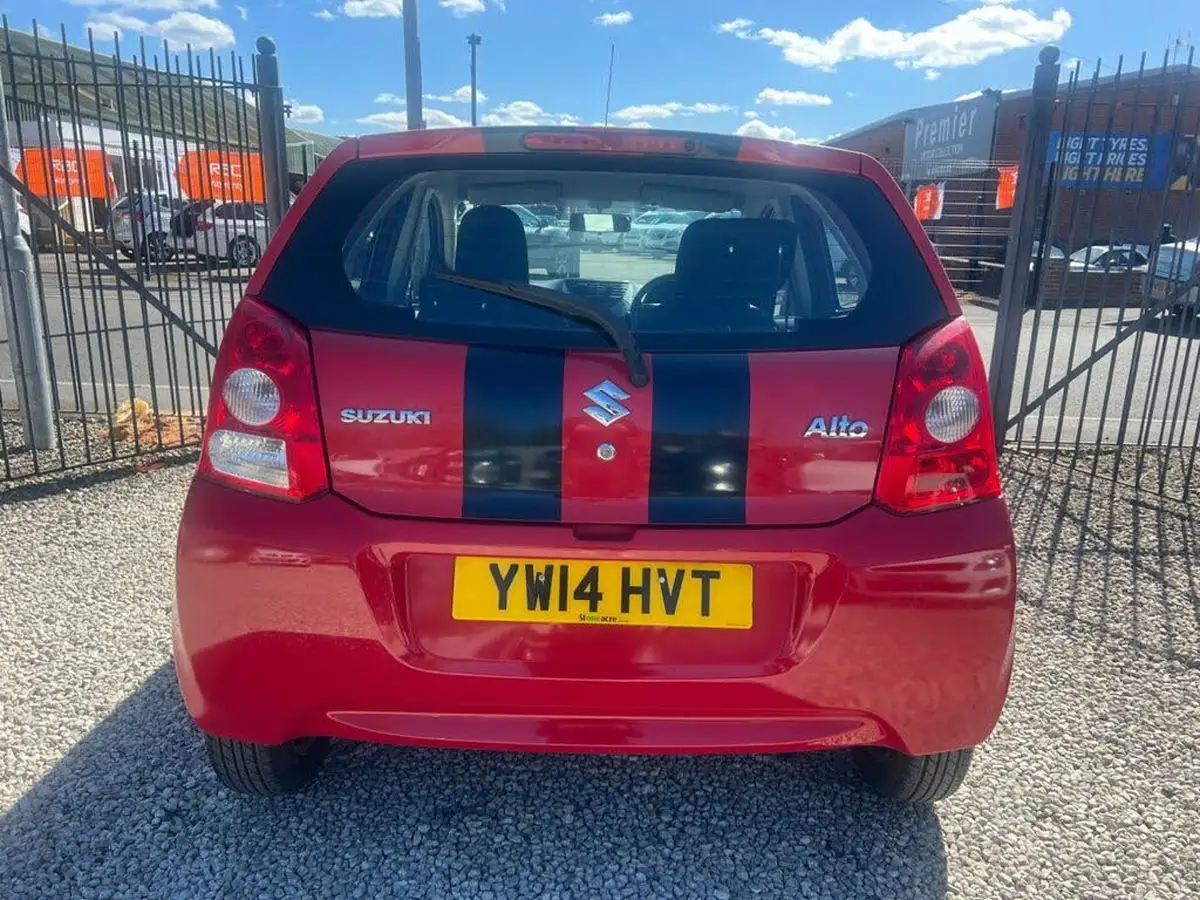2014-suzuki-alto-10-sz-big-4