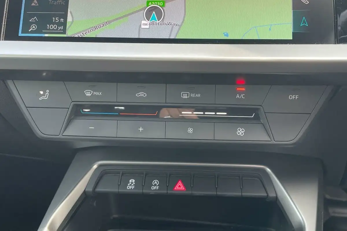2021-audi-a3-20-30-tdi-technik-big-39