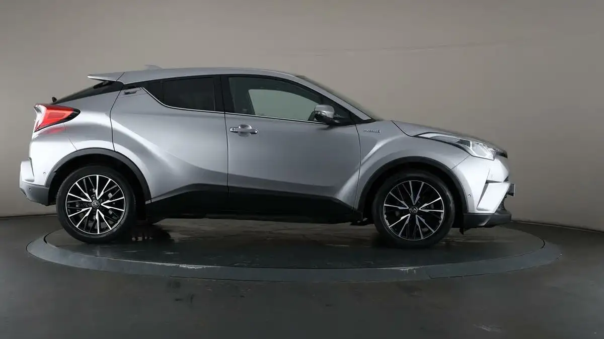 2018-toyota-c-hr-18-vvt-i-excel-big-52