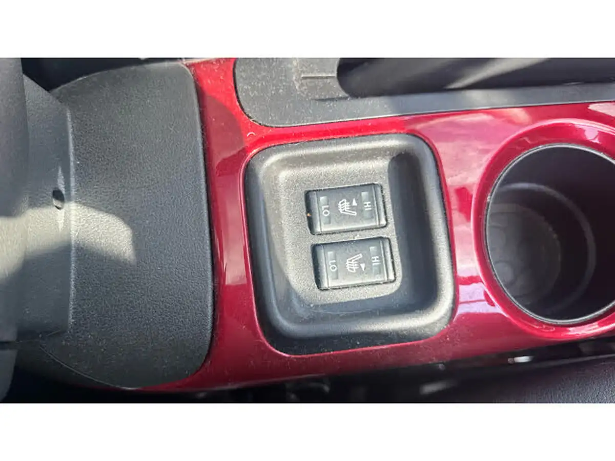 2016-nissan-juke-16-tekna-190ps-4x4-1618cc-xtronic-cvt-big-32