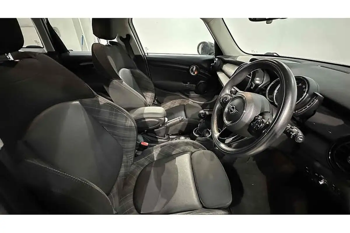 2018-mini-cooper-15-cooper-series-ii-ss-hatchback-5d-big-30