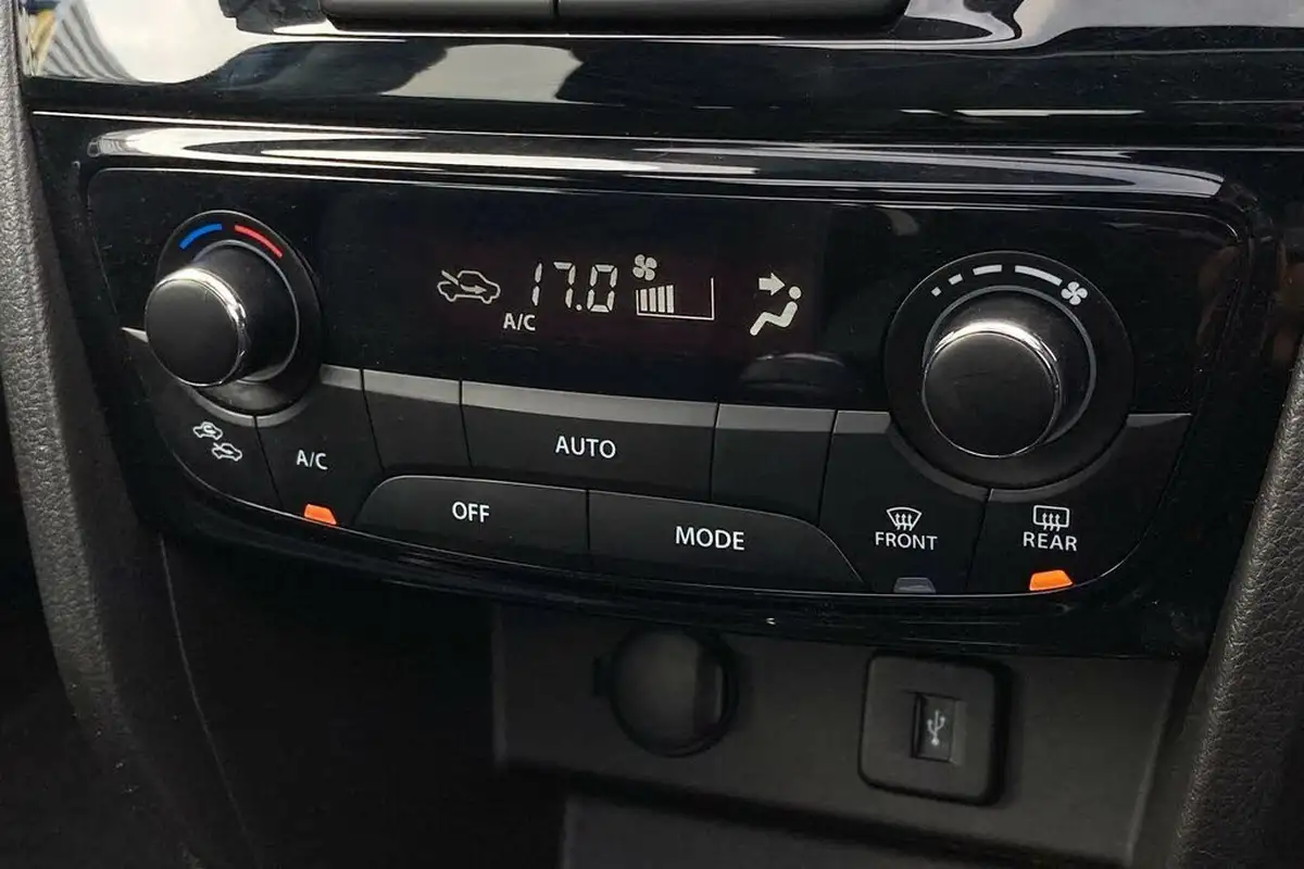 2019-suzuki-vitara-14-boosterjet-sz5-allgrip-big-17