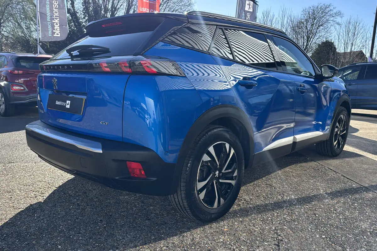 2021-peugeot-2008-suv-e-gt-big-26