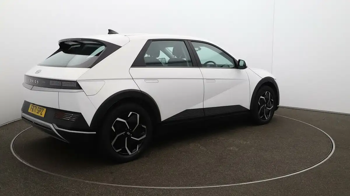 2022-hyundai-ioniq-5-e-se-connect-big-43