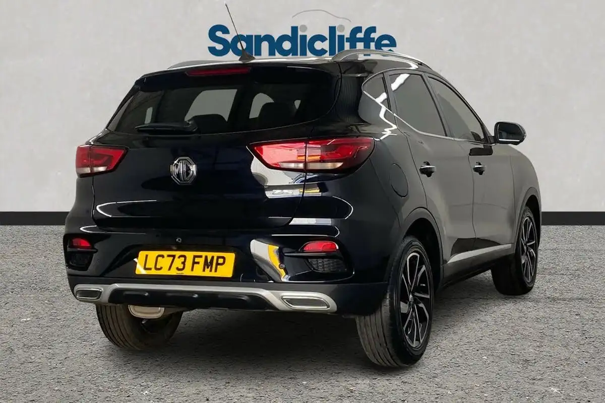2023-mg-zs-suv-15-vti-tech-exclusive-big-3