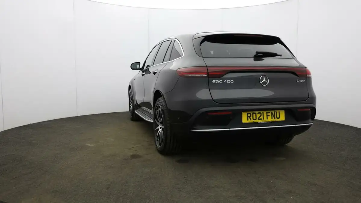 2021-mercedes-benz-eqc-e-eqc-400-amg-line-big-55