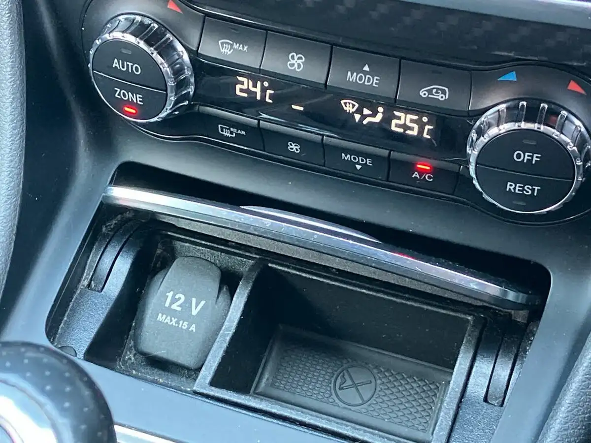 2018-mercedes-benz-a-class-16-a160-amg-line-ss-big-45