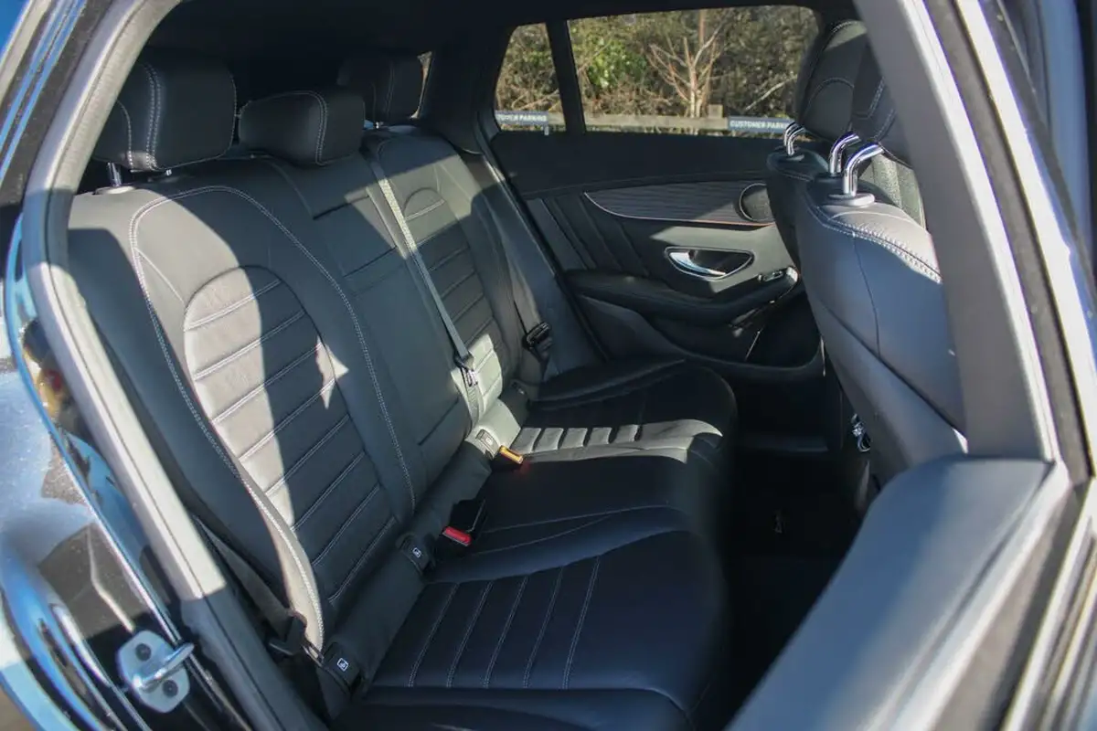 2022-mercedes-benz-eqc-e-eqc-400-amg-line-premium-plus-big-11