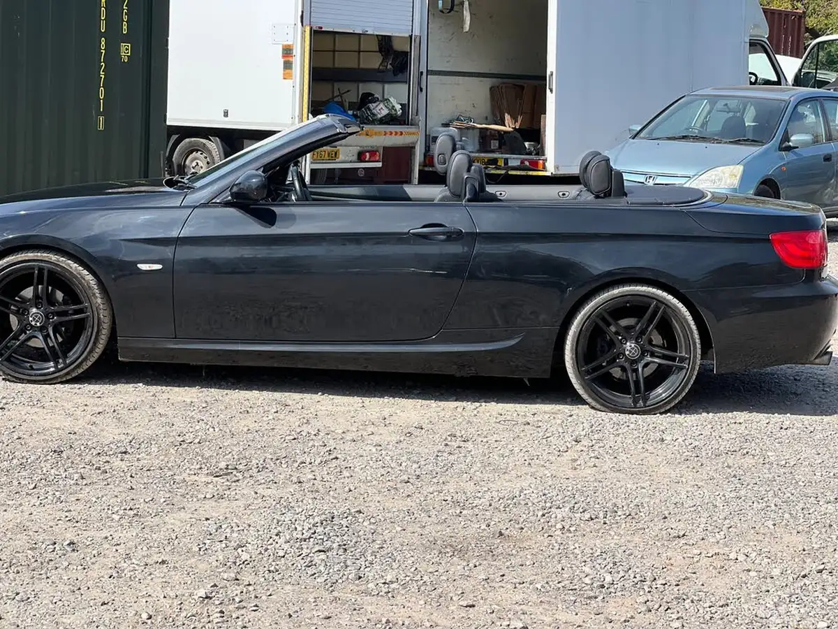 2012-bmw-3-series-20-320i-sport-plus-convertible-2d-auto-big-18