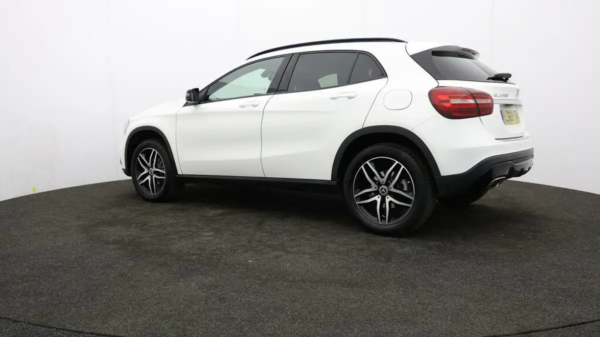 2019-mercedes-benz-gla-class-16-gla-180-urban-edition-7g-dct-big-67