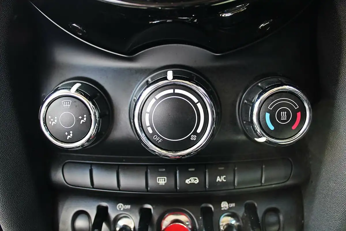 2020-mini-countryman-15-cooper-classic-auto-big-15