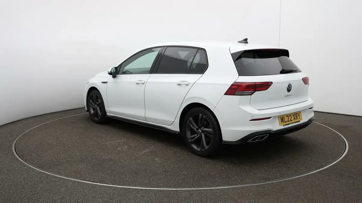 2022-volkswagen-golf-15-tsi-r-line-150ps-hatchback-big-55