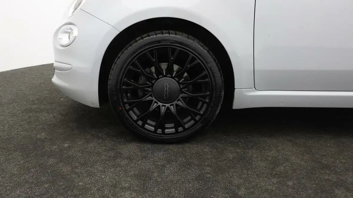 2019-fiat-500-12-collezione-fall-big-17
