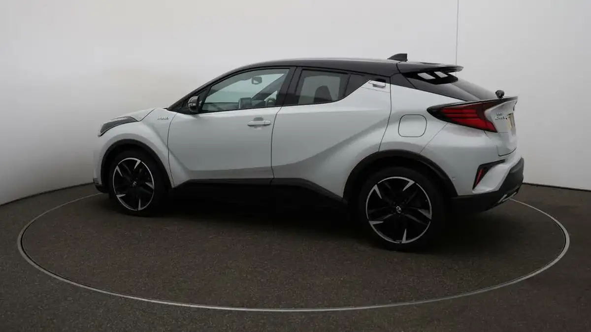2021-toyota-c-hr-18-vvt-i-gr-sport-big-41