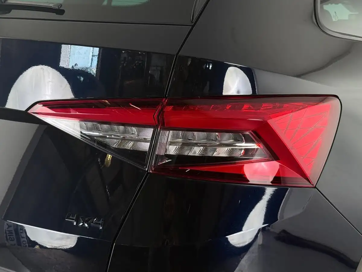 2020-skoda-kodiaq-20tdi-sportline-200ps-dsg-big-9