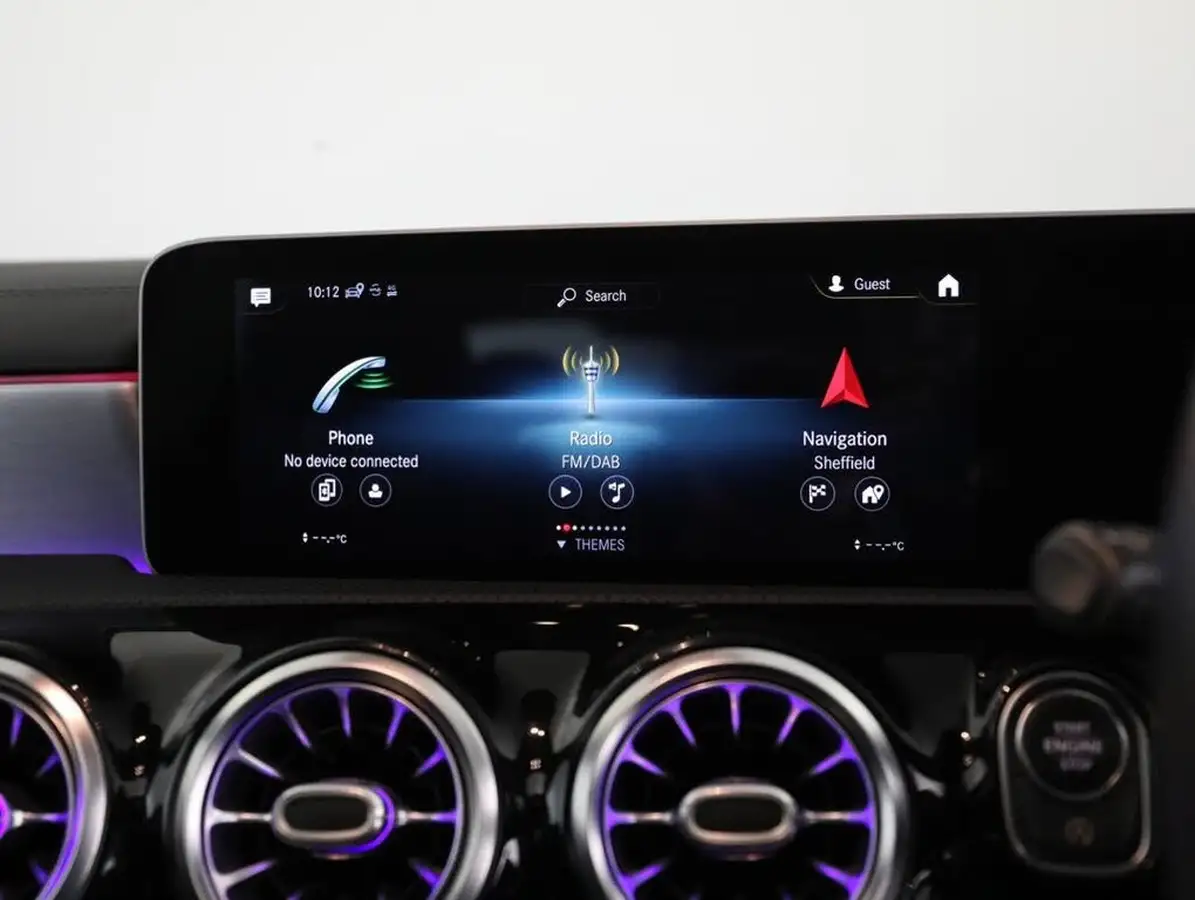 2020-mercedes-benz-cla-13-cla-180-amg-line-premium-plus-coupe-4d-big-29