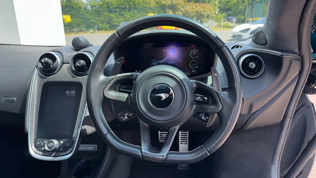 2019-mclaren-570gt-38-big-8