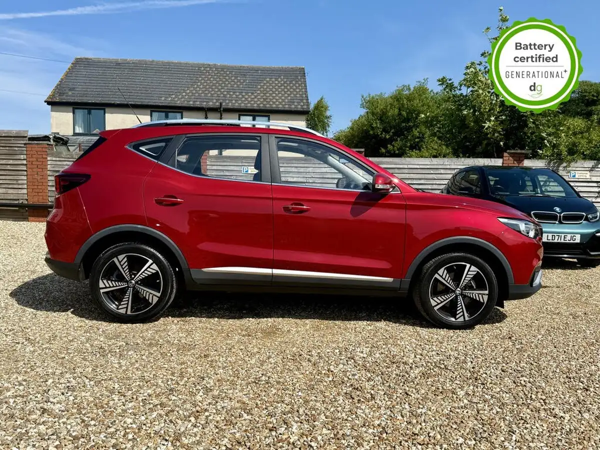 2019-mg-zs-suv-e-exclusive-ev-big-5