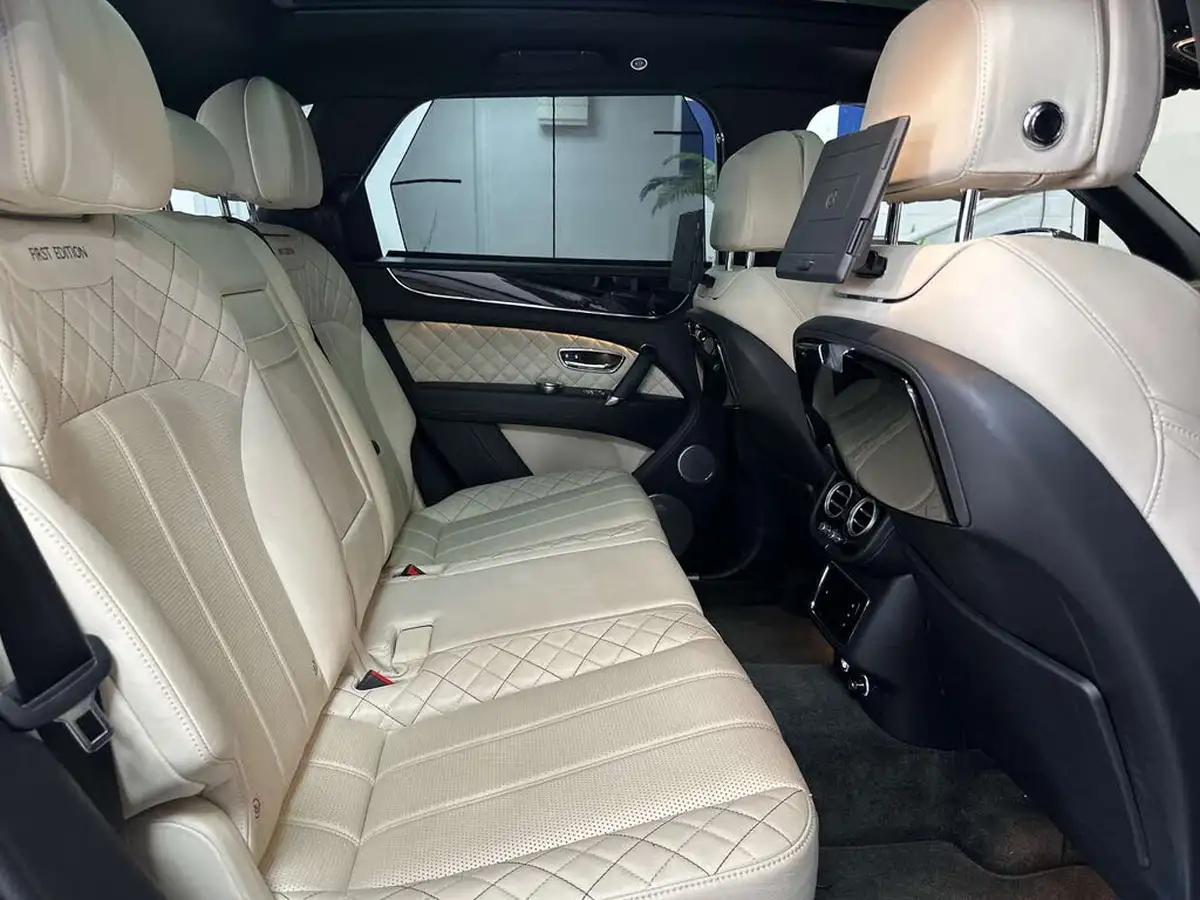 2016-bentley-bentayga-60-w12-big-51