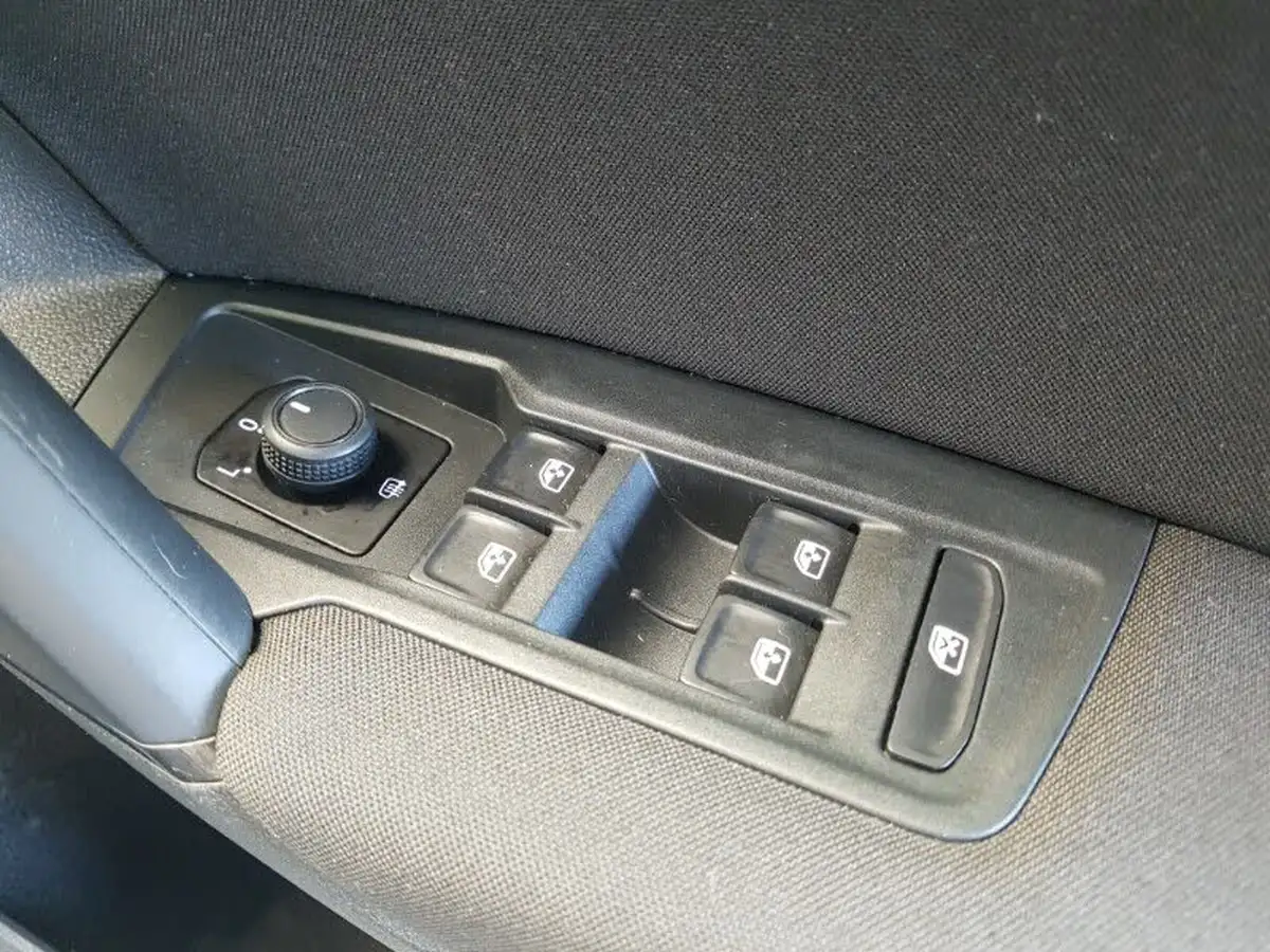 2021-volkswagen-tiguan-15-tsi-life-150ps-big-18