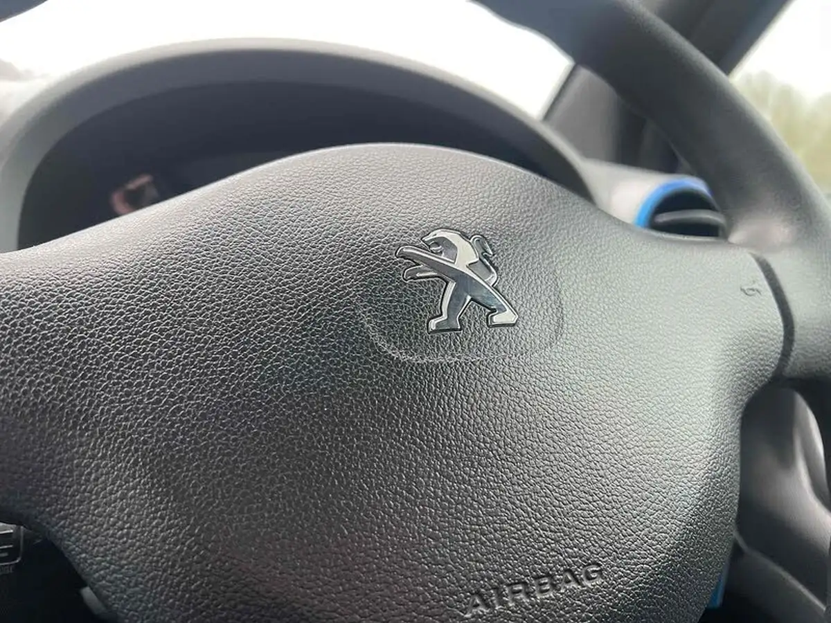 2017-peugeot-partner-big-22