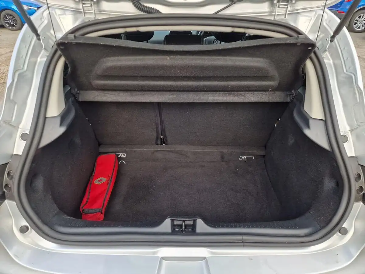 2017-renault-clio-15dci-dynamique-s-nav-90bhp-big-8