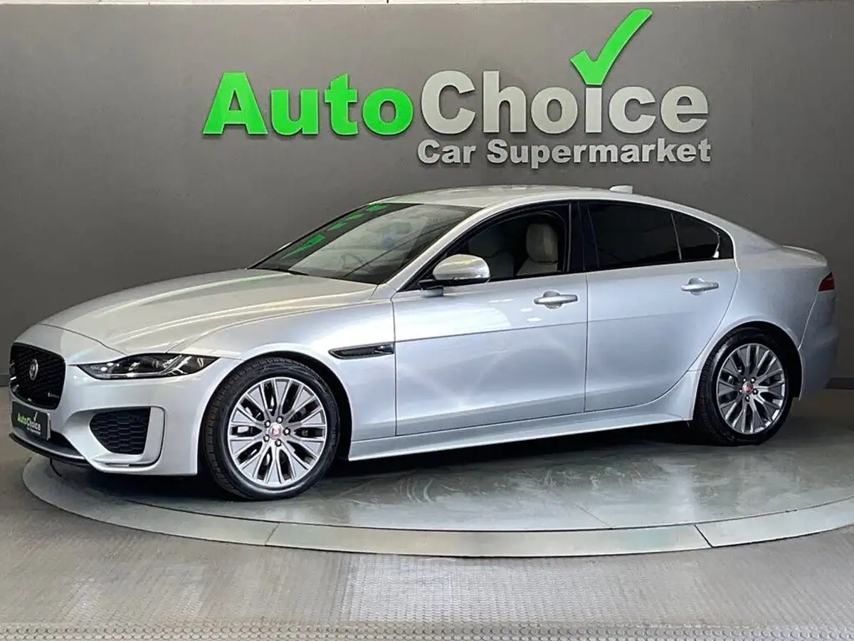 2019-jaguar-xe-20i-r-dynamic-s-250ps-big-9