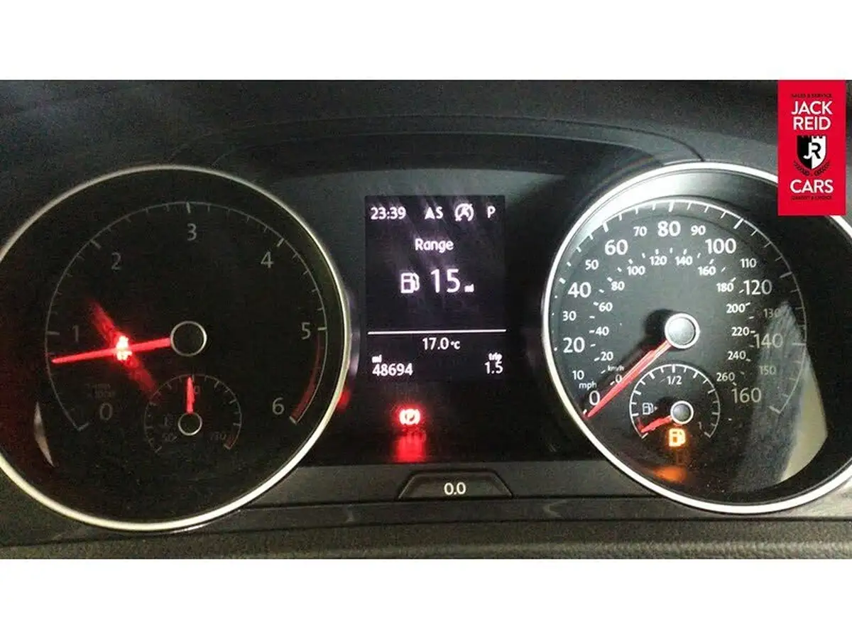 2019-volkswagen-golf-16tdi-match-hatchback-5d-dsg-big-4