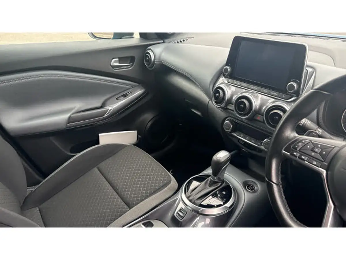 2022-nissan-juke-10-dig-t-n-connecta-dct-big-13