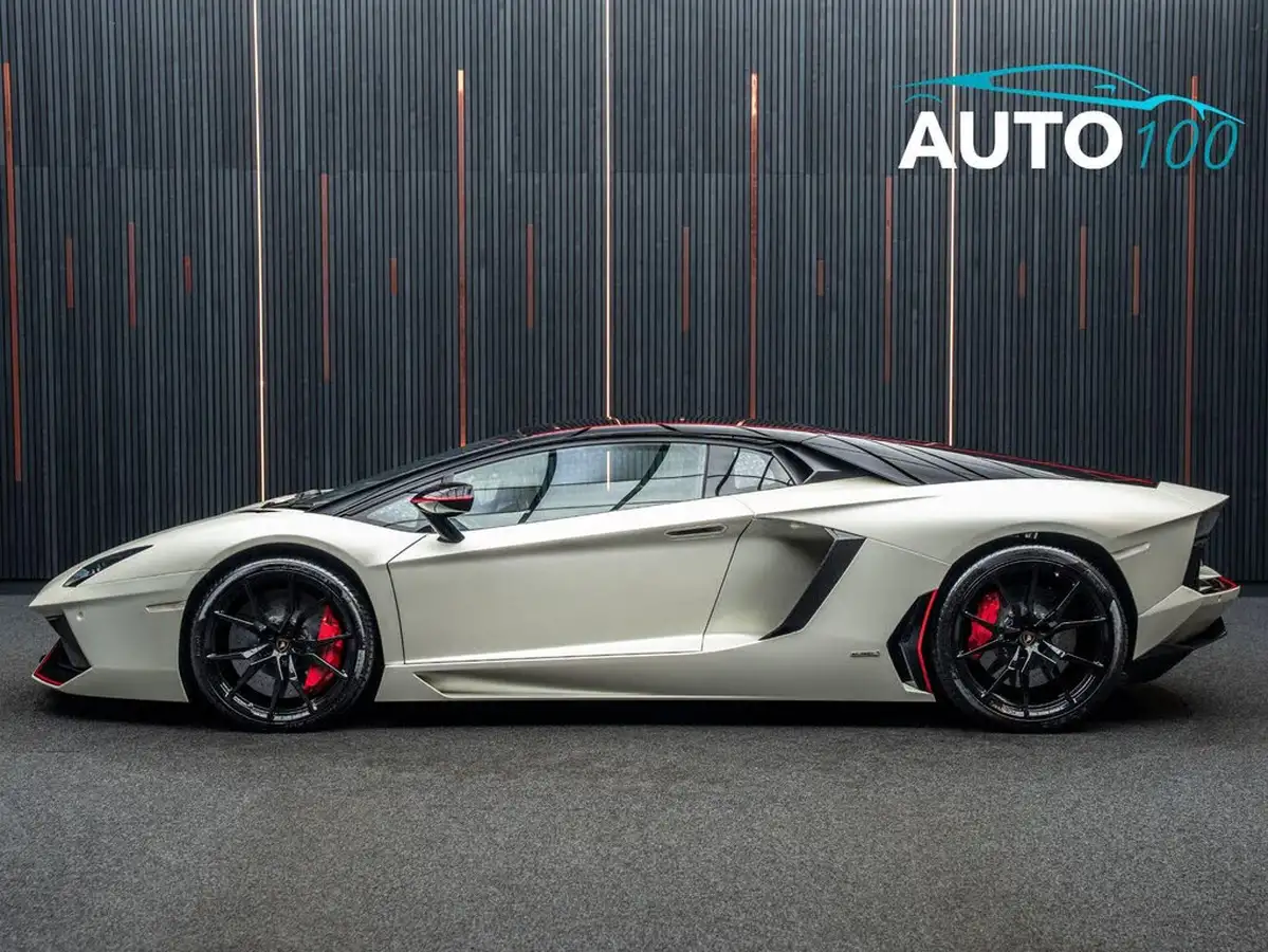 2016-lamborghini-aventador-65-lp-750-4-superveloce-coupe-big-26