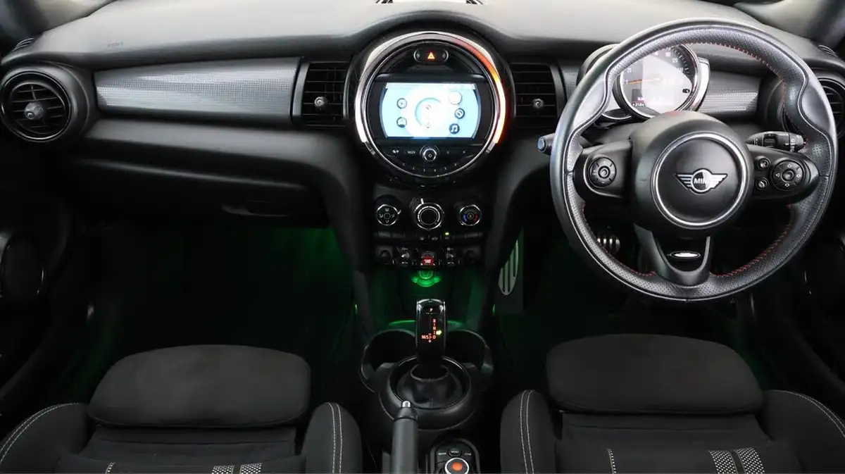 2019-mini-cooper-15-cooper-sport-hatchback-3d-auto-big-12