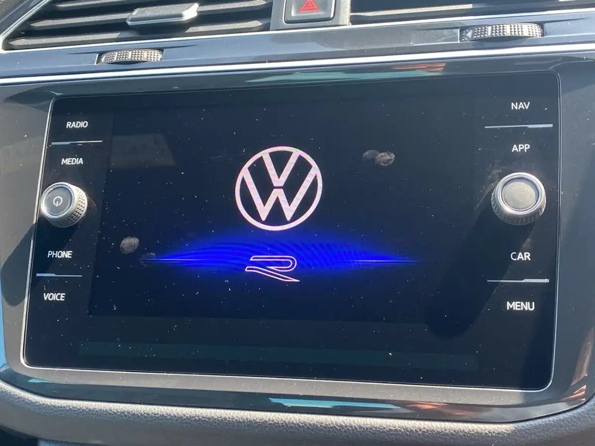 2020-volkswagen-tiguan-15-tsi-r-line-big-24