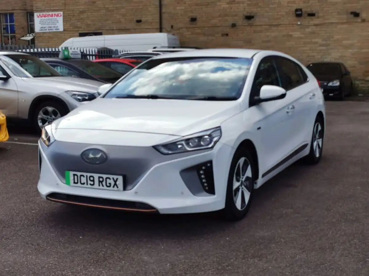 2019-hyundai-ioniq-e-premium-se-electric-88kw-big-1
