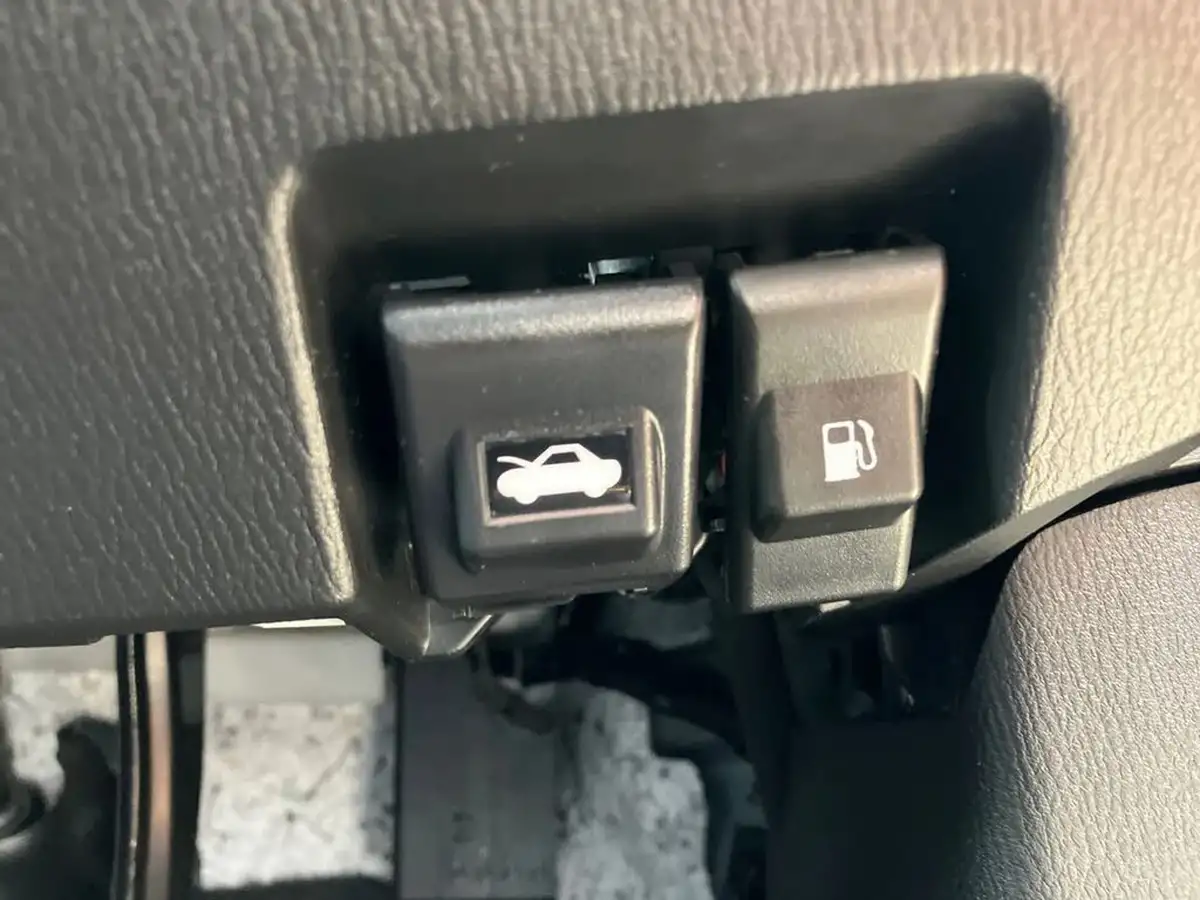 2020-mazda-mazda2-15-skyactiv-g-sport-nav-auto-big-35