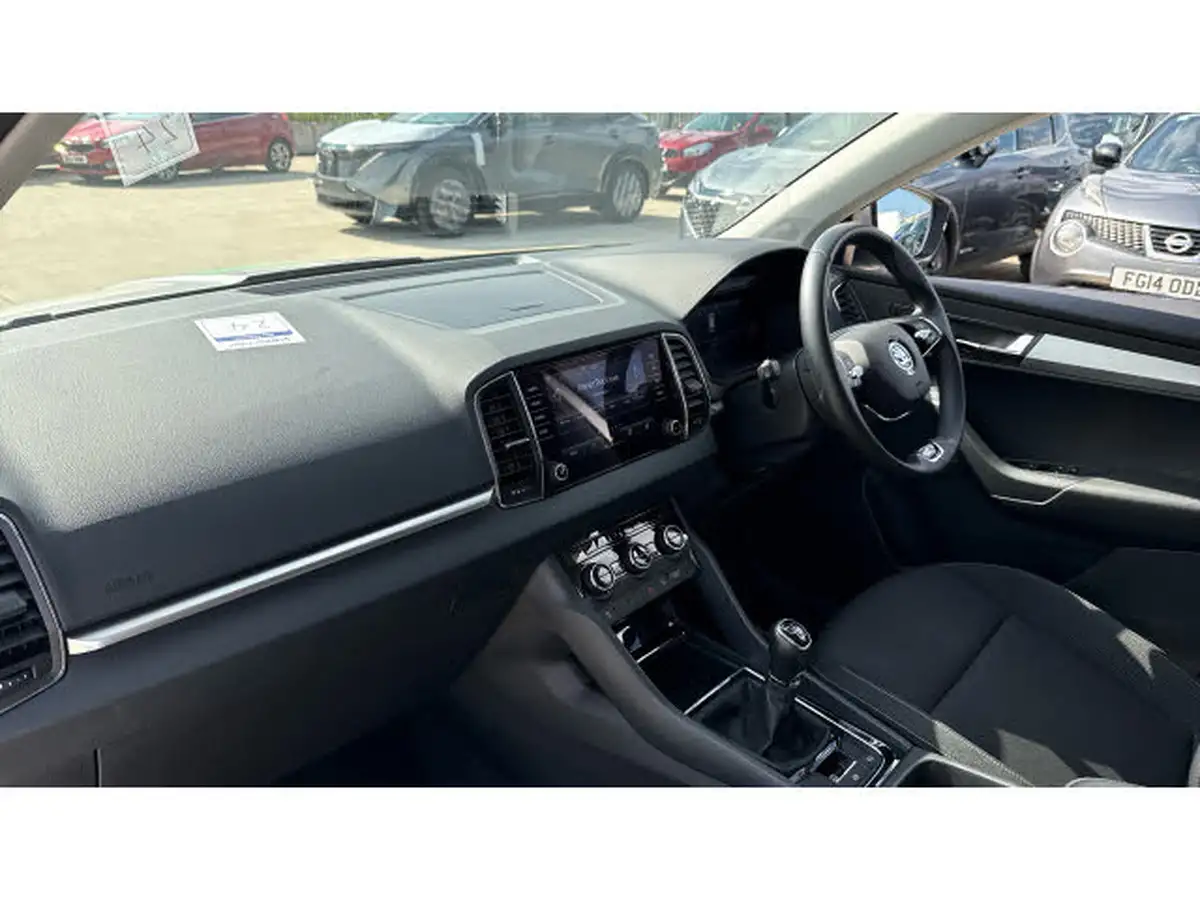 2022-skoda-karoq-10-tsi-se-drive-big-8
