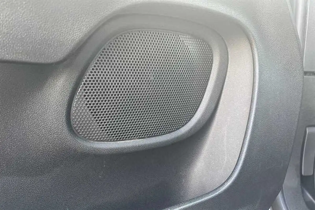 2022-vauxhall-combo-life-e-se-big-26
