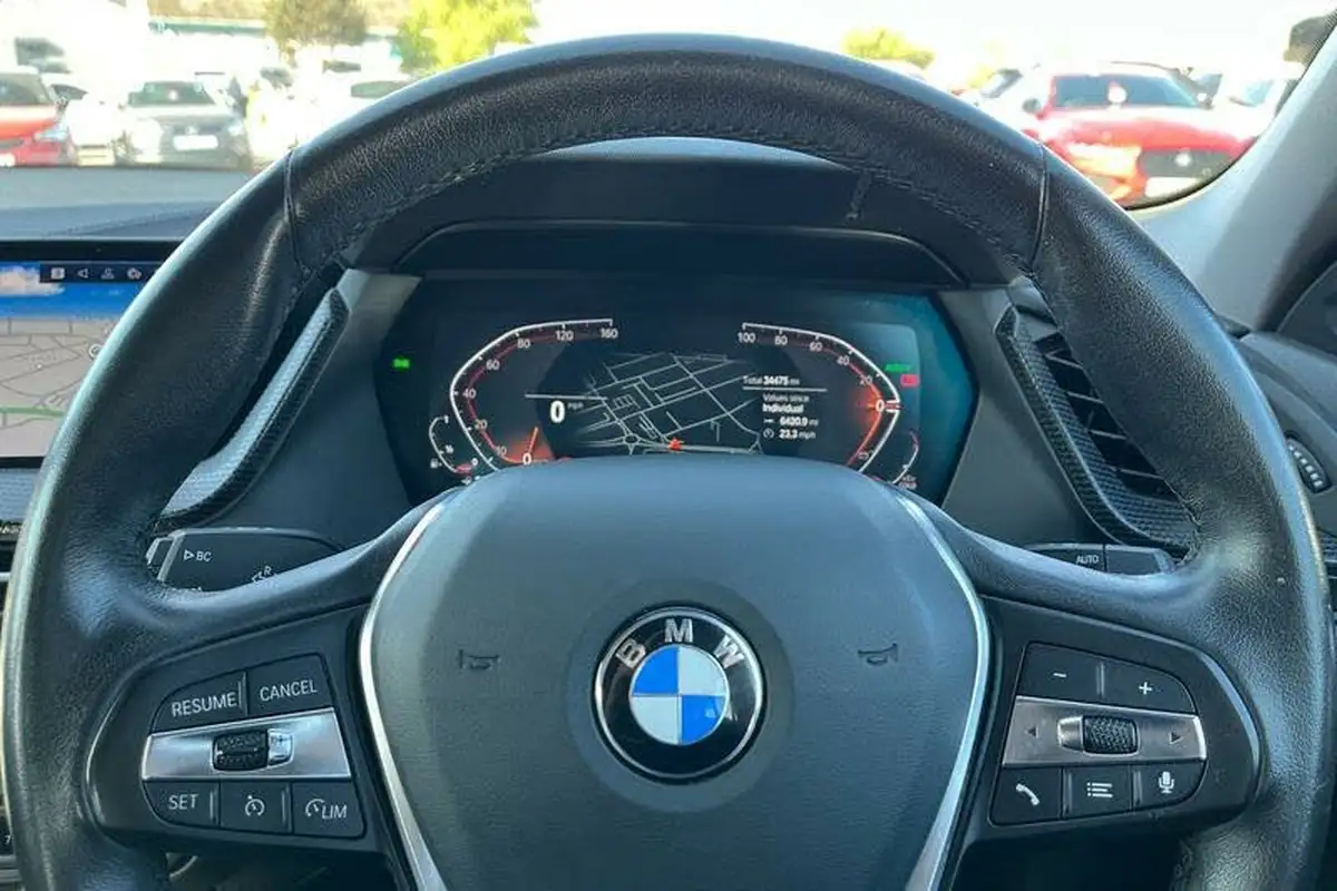 2022-bmw-1-series-15-118i-sport-dct-big-11