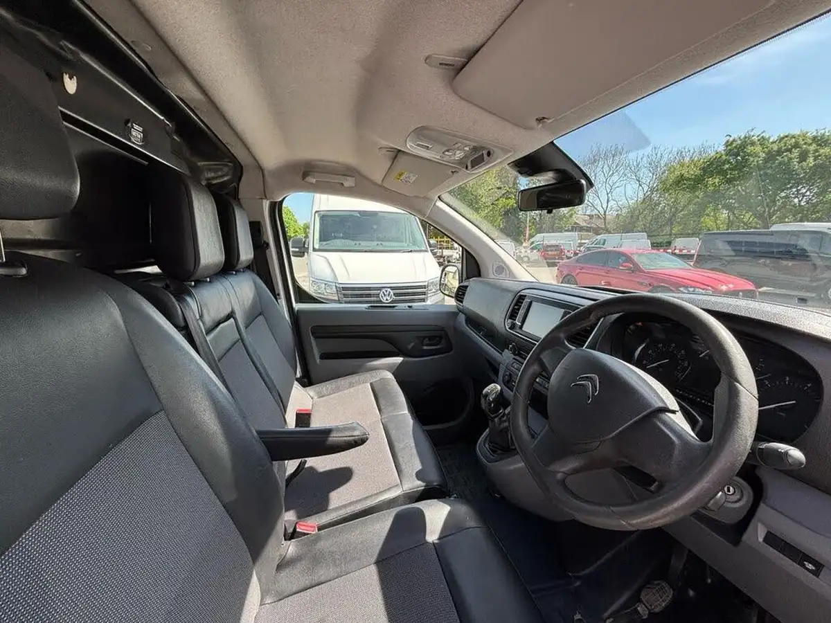 2019-citroen-dispatch-16bluehdi-x-m-1000-95pseu6-big-11