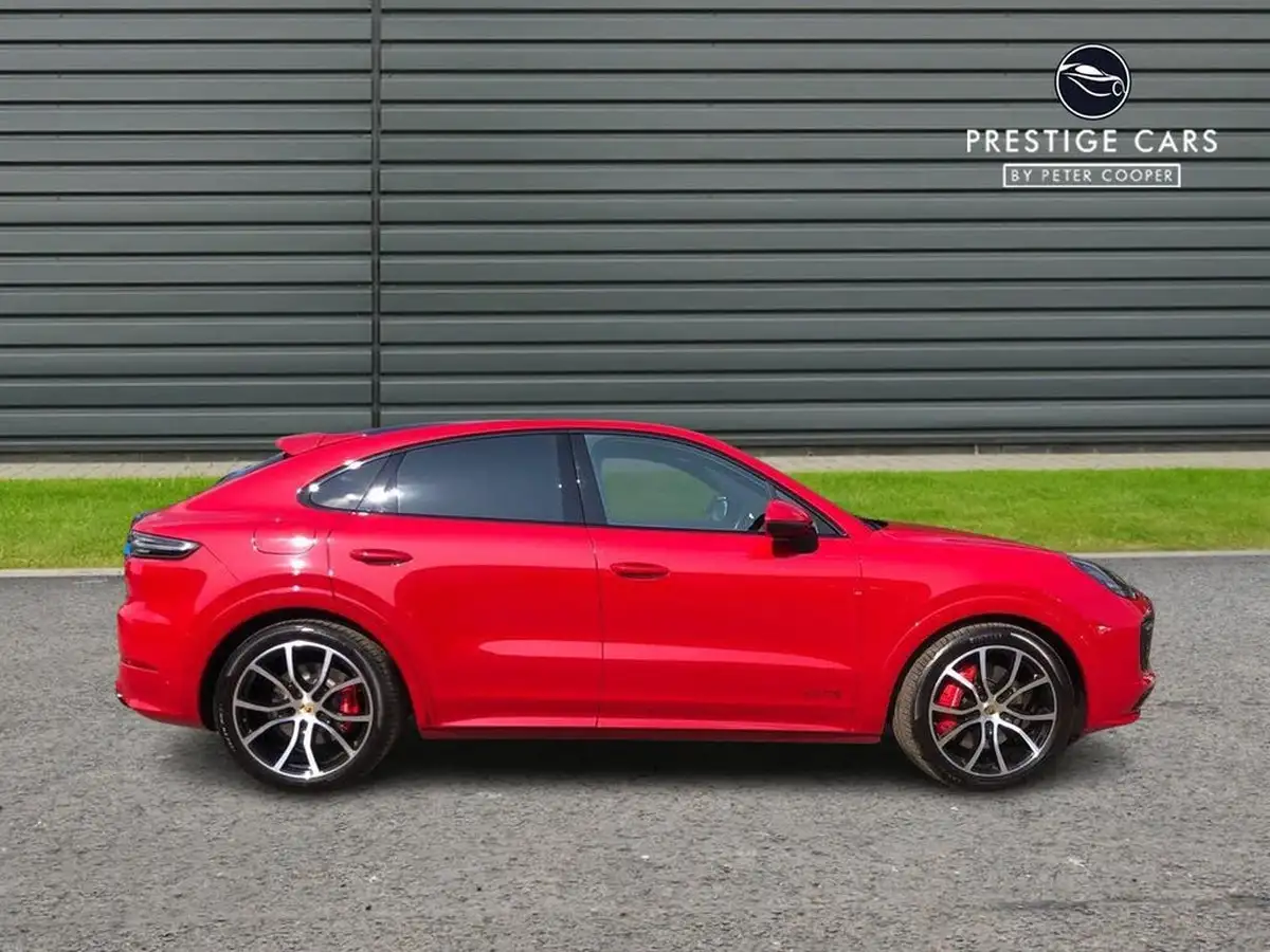 2020-porsche-cayenne-40-v8-gts-coupe-big-3