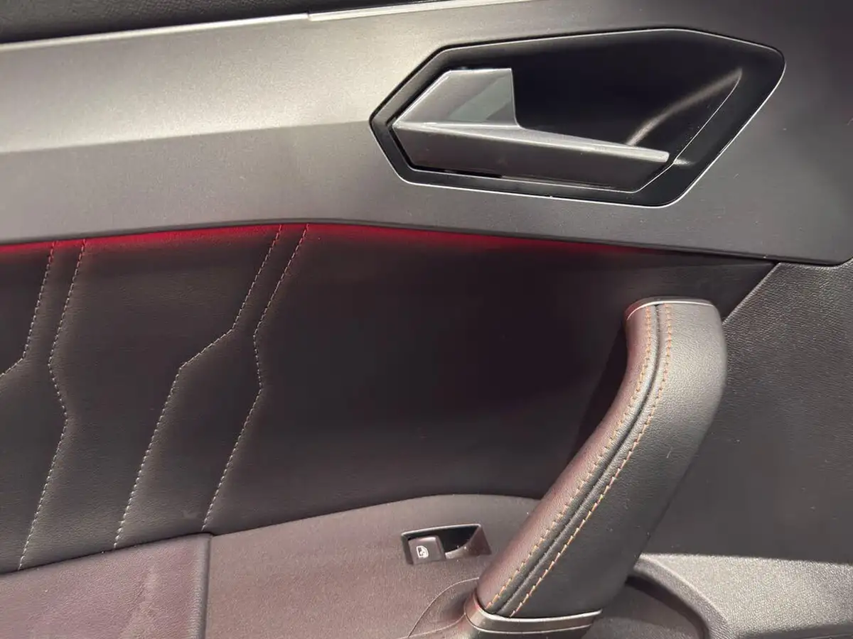 2024-cupra-formentor-14-e-hybrid-v1-big-42