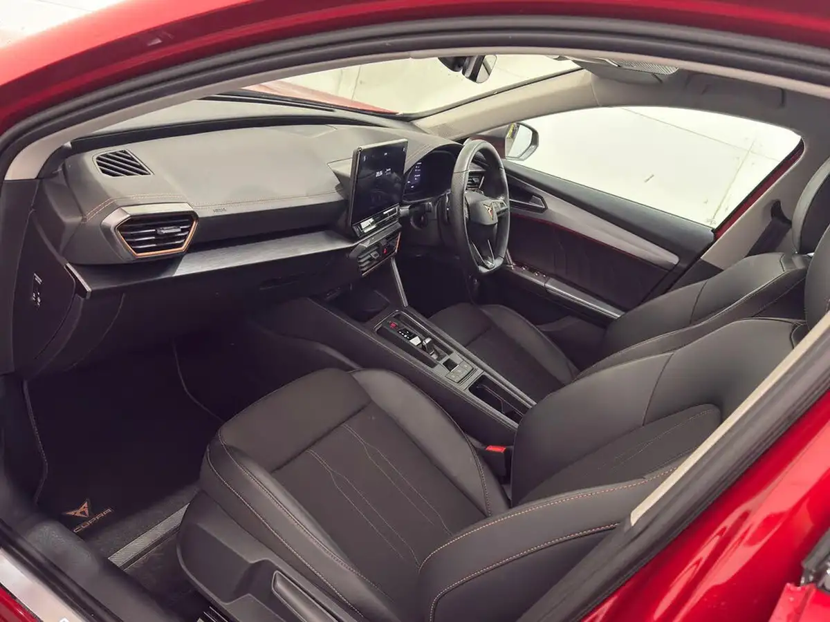 2024-cupra-formentor-14-e-hybrid-v1-big-38